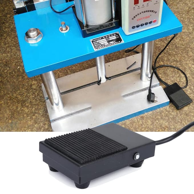 TFS ?1 interrupteur à pédale de commande au pied Iron Shell avec câble de 2 mètres 220 V black