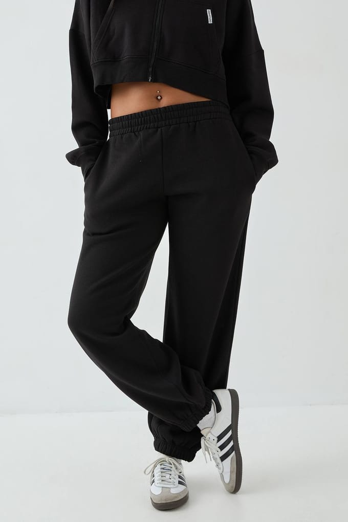 Dames DSGN Studio Oversized Cuffed Jogger | Zwart | Maat: Medium