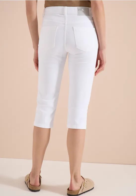 High Waist Slim Legs jeans in Slim Fit