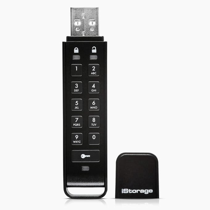 Beveiligde USB Stick - Data Opslag - Persoonlijke Bestanden - Hardware Encryptie - 64 GB - Zwart