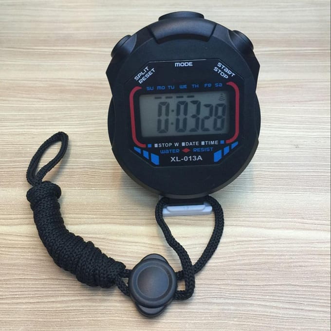 XL013 Multifunctionele Elektronische Sportstopwatch Timer Waterbestendig Grote Handheld Timer Stop zwart