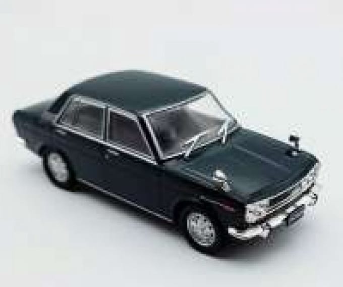 First43 Models Datsun 510 Sedan 1971 Groen - Modelauto 1/43 - Nieuw in verpakking