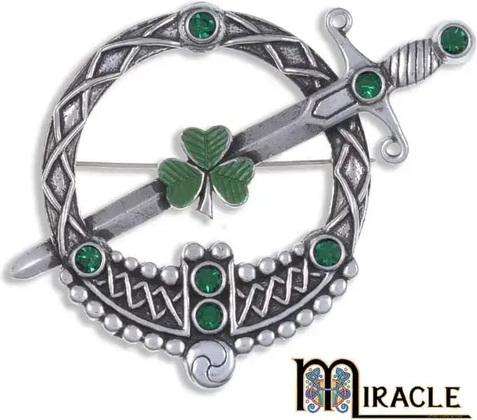 St Justin, broche, Shamrock Tara broch(MBP385)