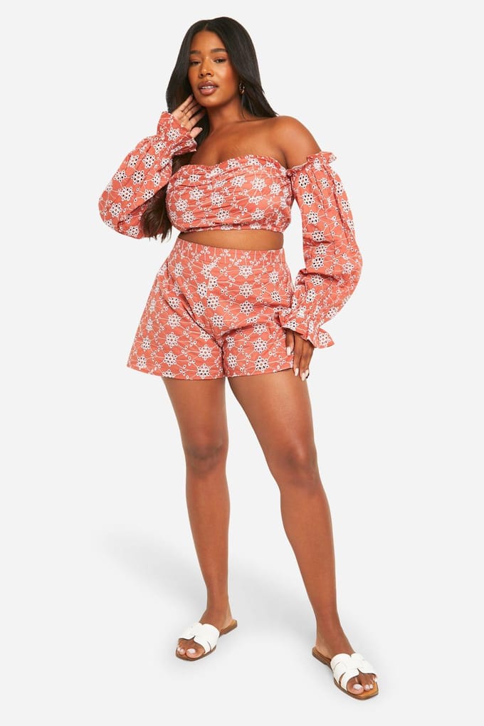 boohoo Dames Plus Broderie Cold Shoulder Crop Top | Roest | Maat: 56