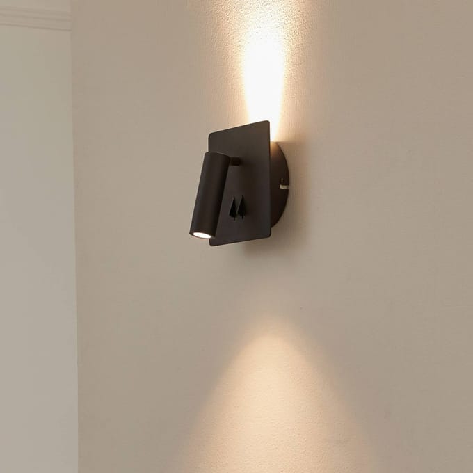 Lucande LED wandlamp Magya, zwart 2-lamps, hoekig