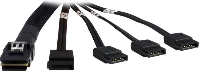 Inter-Tech SATA-kabels 4x SATA - 1x SFF-8087 Cross-Over Cable, 6 Gbit/s, 0.65m, Black