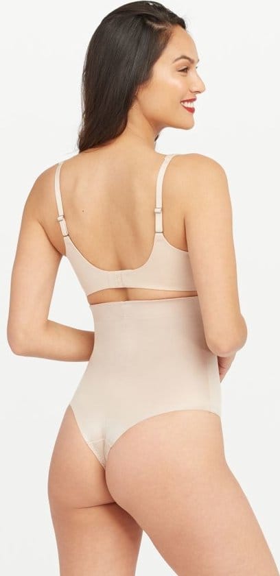 Spanx  - Maat L - Suit Your Fancy High Waist String - Soft Nude