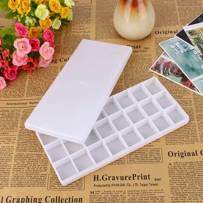 Witte plastic aquarelverf mengpalet met 24 compartimenten yellow