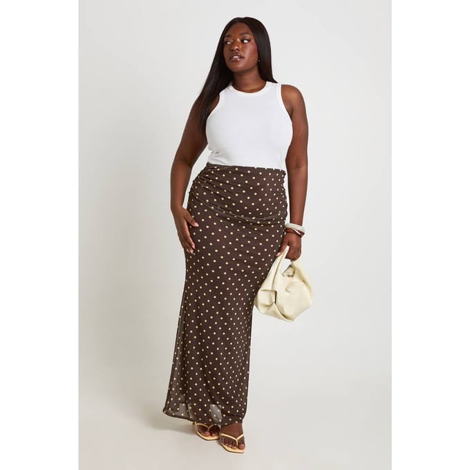 boohoo Dames Plus Polkadot Mesh Maxi Rok | Bruin | Maat: 54