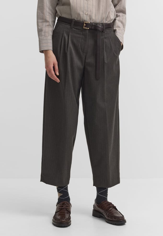 Bugatti Damen Vrijetijdsbroek met plooien en strepen