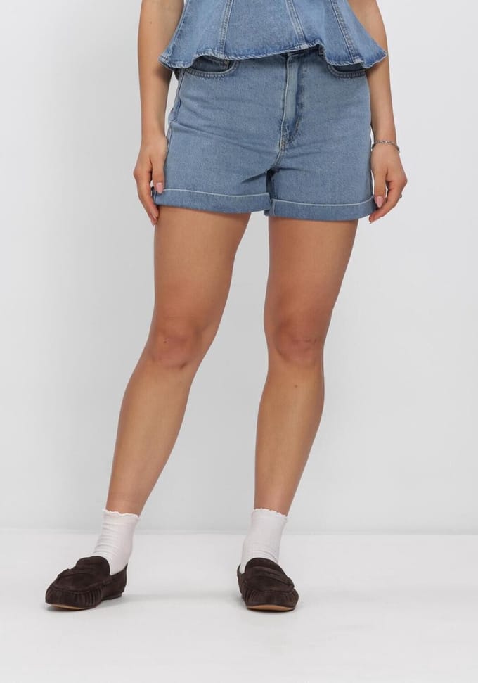 EDITED Tela Denim Shorts Jeans Dames - Broek - Lichtblauw - Maat 38