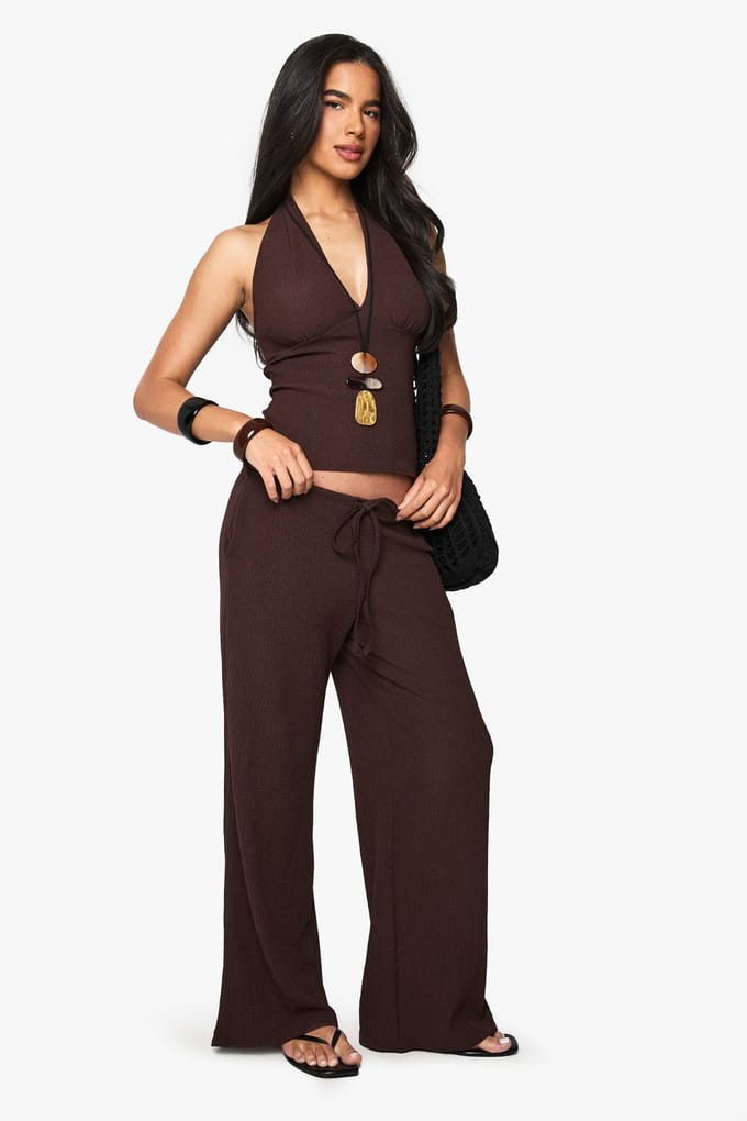 boohoo Dames Getextureerde halternek-top | Chocoladebruin | Maat: 42