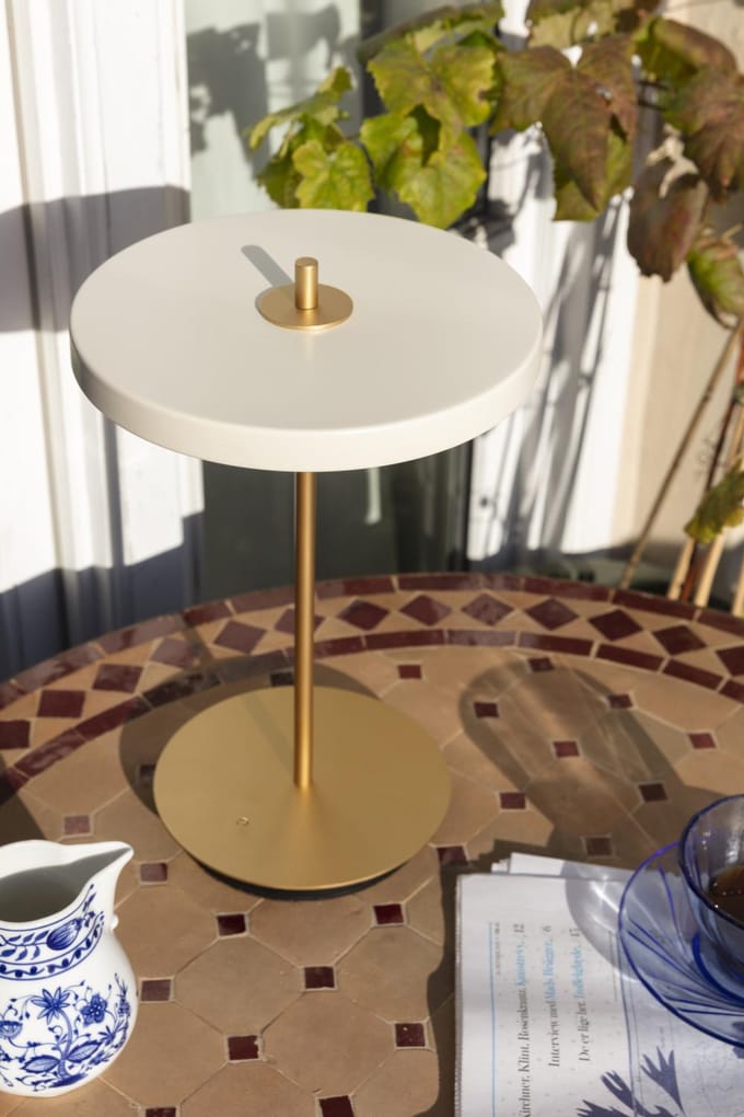 UMAGE LED tafellamp Asteria Move parelwit/messing 31cm