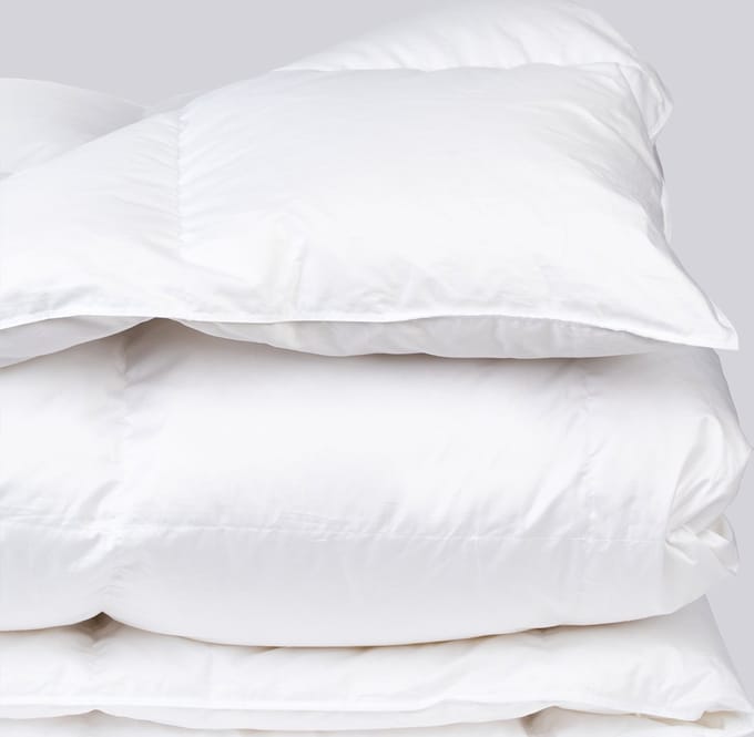 Nordic Paradise- Premium Luxe Donzen Dekbed - 100% Pure Eendendons - Hoog Volume - 140x200 cm - Extra Warm - Winter
