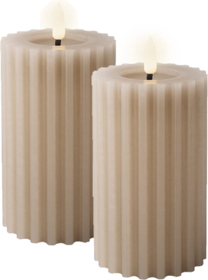 Lumineo Luxe LED kaars/stompkaars - 2x st- lichtgrijs - ribbel - D7,5 x H14,8 cm - timer