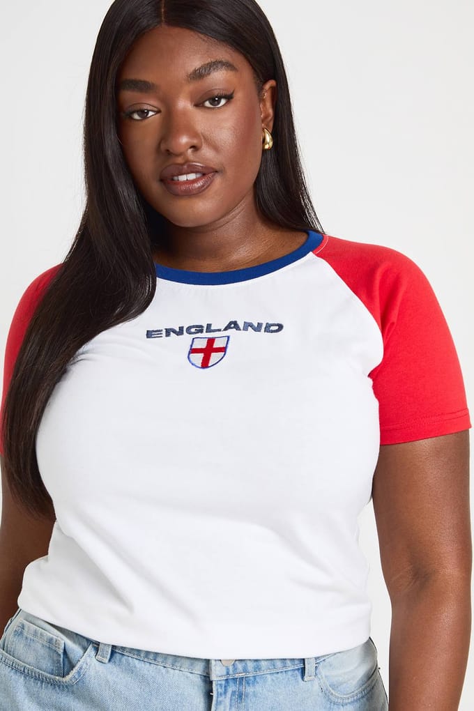 boohoo Dames Plus England Voetbal Cap Sleeve Baby Tee | Wit | Maat: 50