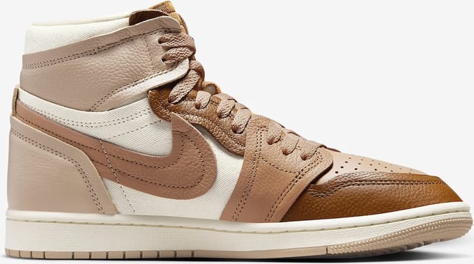 Nike Air Jordan 1 High - Maat 38.5 - Beige/Bruin - Sneakers Dames
