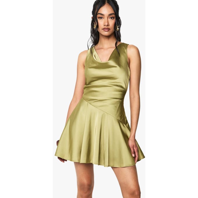 boohoo Dames Satijnen mini-jurk met verlaagde taille | Verstandig | Maat: 44