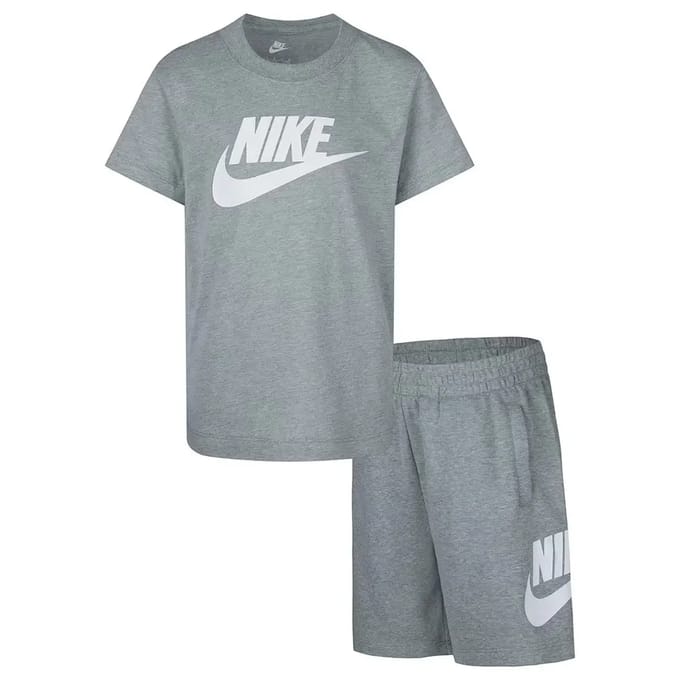 Kinder t-shirt en korte broek set Nike Club