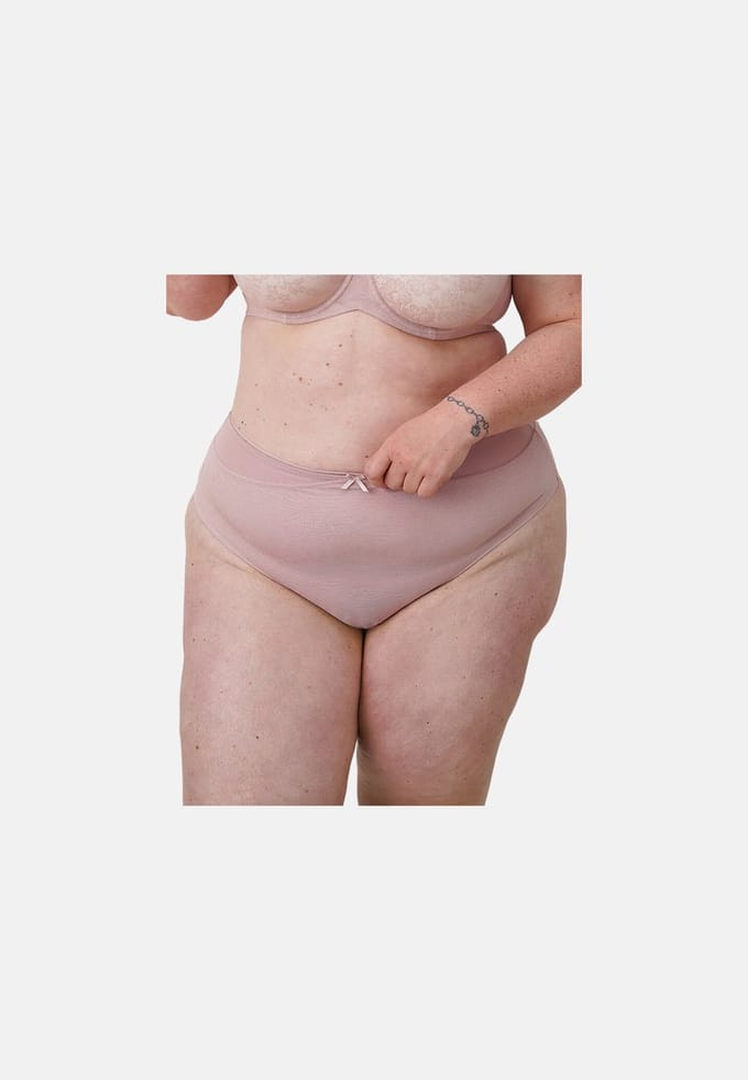 High-Panty TRUE LACE