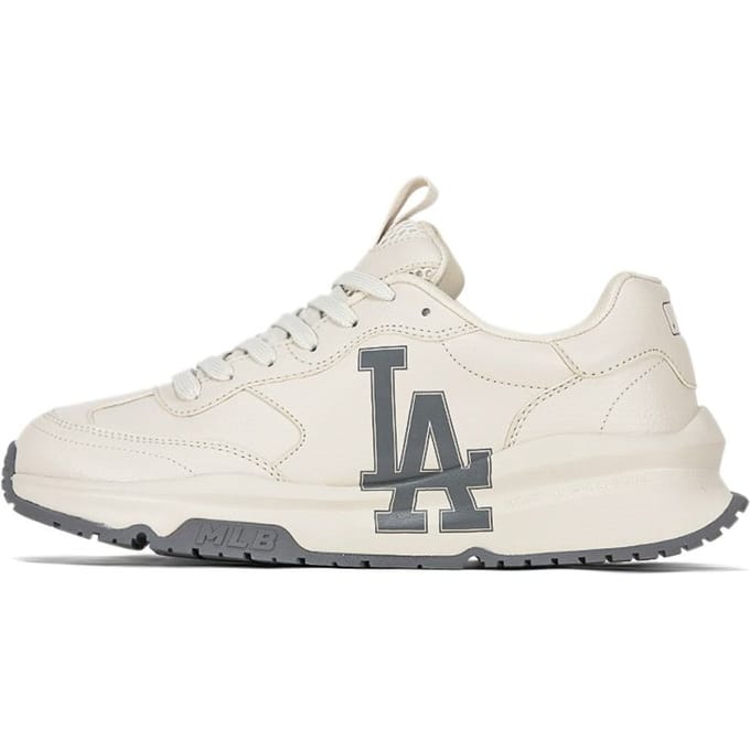 MLB Chunky Runner Basique Cuir Confortable Polyvalent Rétro Décontracté Course à Pied Augmentant la Hauteur Basse Top Chaussures de Papa Baskets Unisexe Beige 3ASHCRB3N-07IVS 38.5 gray
