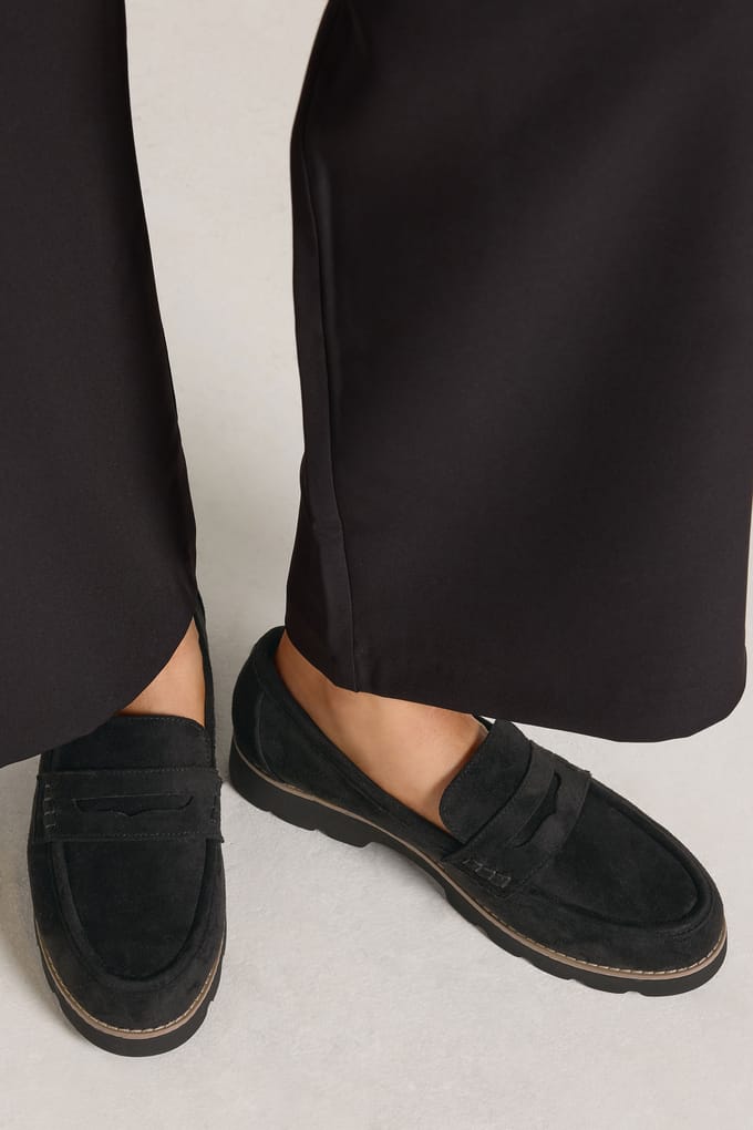 Yours Zwarte Loafers Van Imitatiesuède In Brede Epasvorm Size 38EEE
