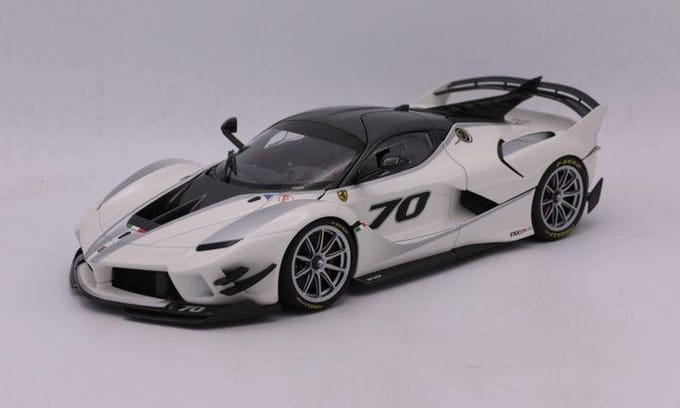 1:18 Diecast Modelcar Ferrari FXX K #70 Final WorldChampion 2017 BBR Models