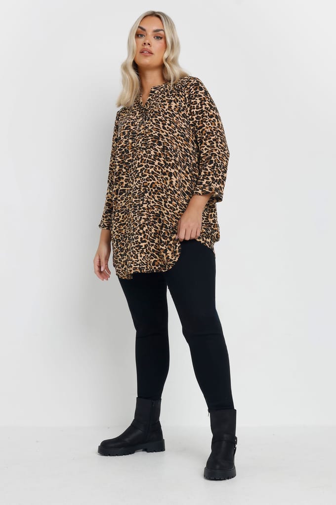 Yours Bruine Top Met Luipaardprint En Halve Knoopsluiting Size 48