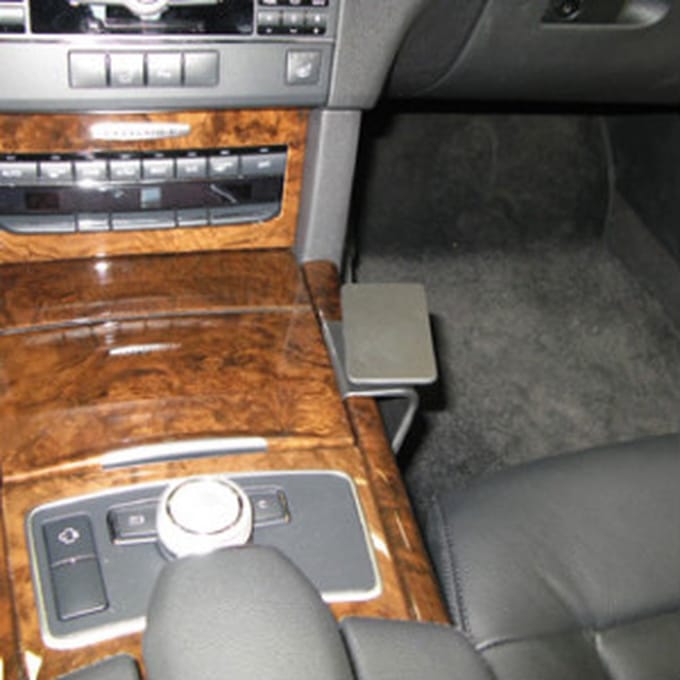 Brodit ProClip Mercedes E-Klasse