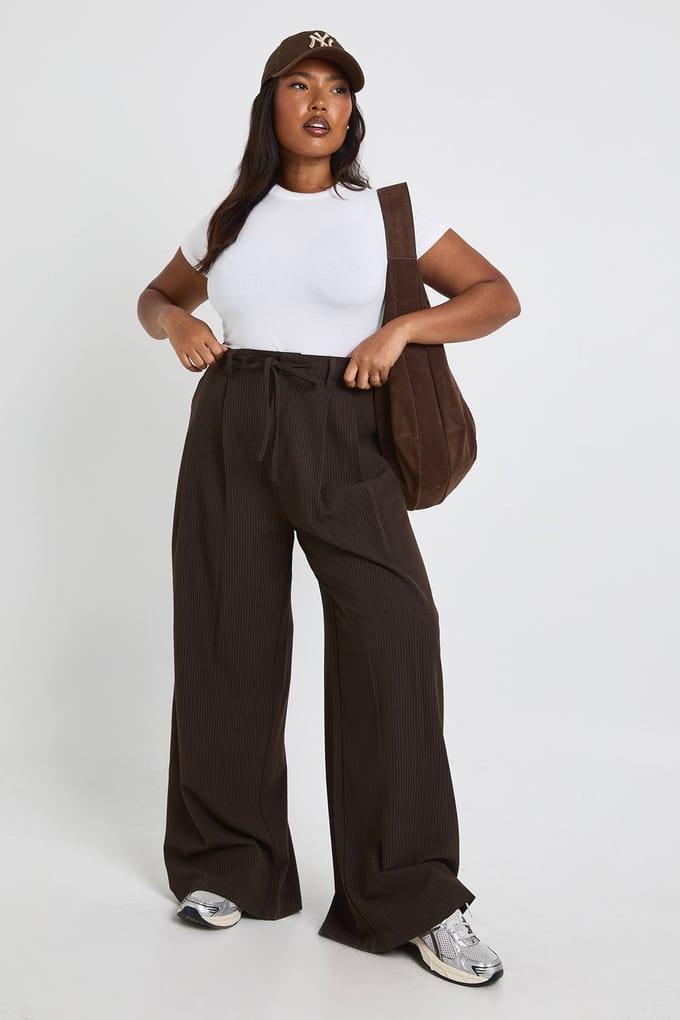 boohoo Dames Plus Basic Korte Mouw Longline Aansluitende Top | Wit | Maat: 44