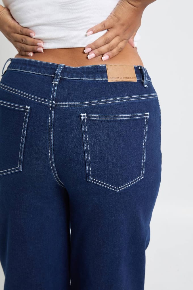 boohoo Dames Plus omgeslagen rechte pijp jeans | Indigo | Maat: 44
