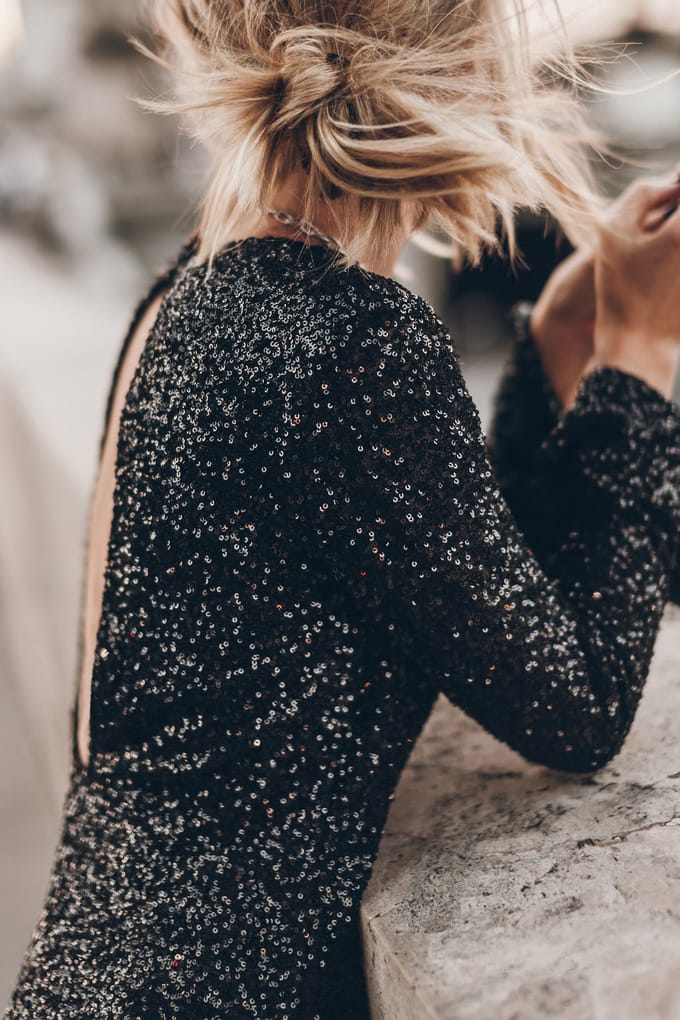 Mikuta The Black Sequin Dress Größe: M | Minikleider Outlet | Damen | Schwarz