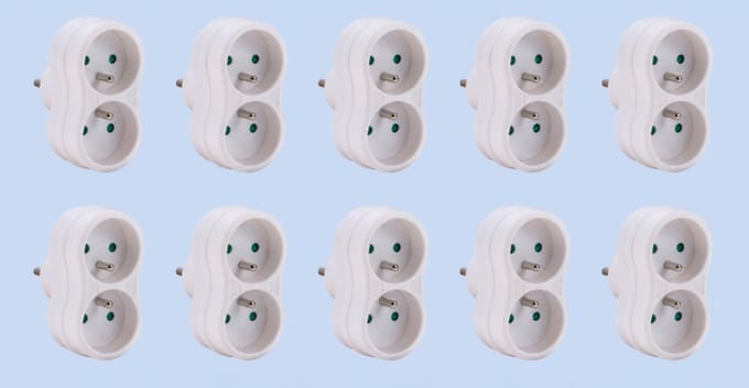 Set van 10 Tweevoudige Verdeelstekkers – Wit – 2 Stopcontacten per Stekker – 230V – 16A – Max. totaal vermogen: 3680W