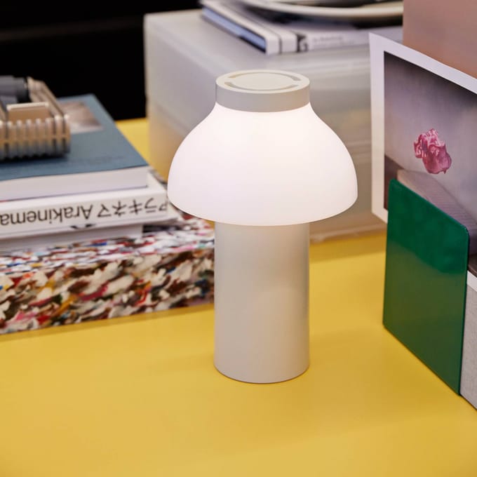 HAY PC Draagbare LED tafellamp oplaadbare batterij, crème wit