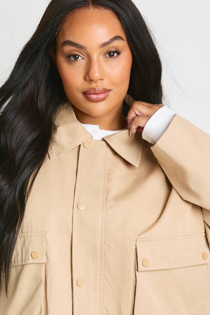 boohoo Dames Plus Utility Cropped Jacket | Stone | Maat: 16