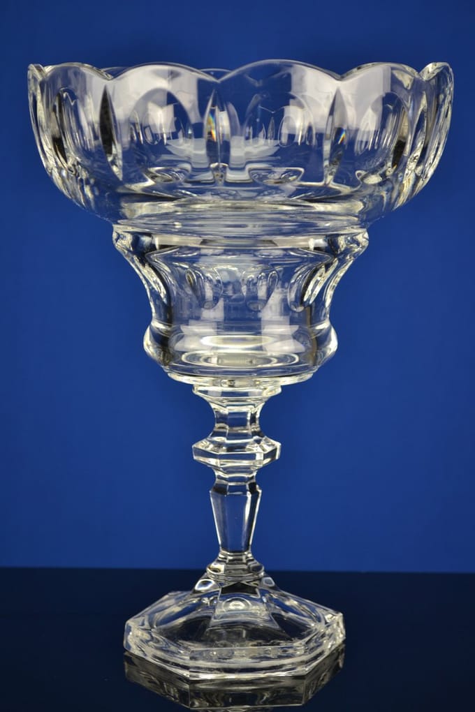 Luxe Kristallen Coupe op Voet – Klassiek en Elegant Design