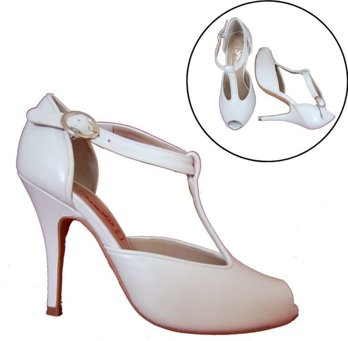 Peeptoe Pumps met Bandjes Stiletto Hak - creme wit