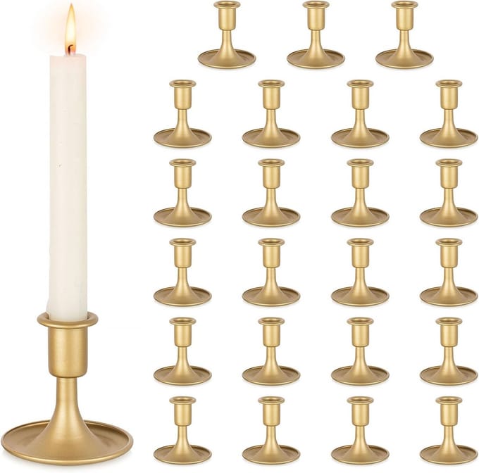Set van 24 gouden kandelaars voor bruiloft en interieurdecoratie