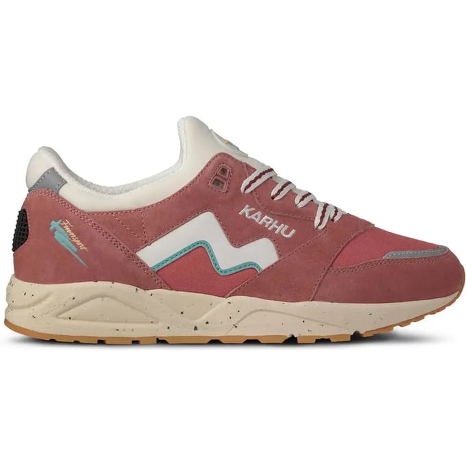 Trainers Karhu Aria 95