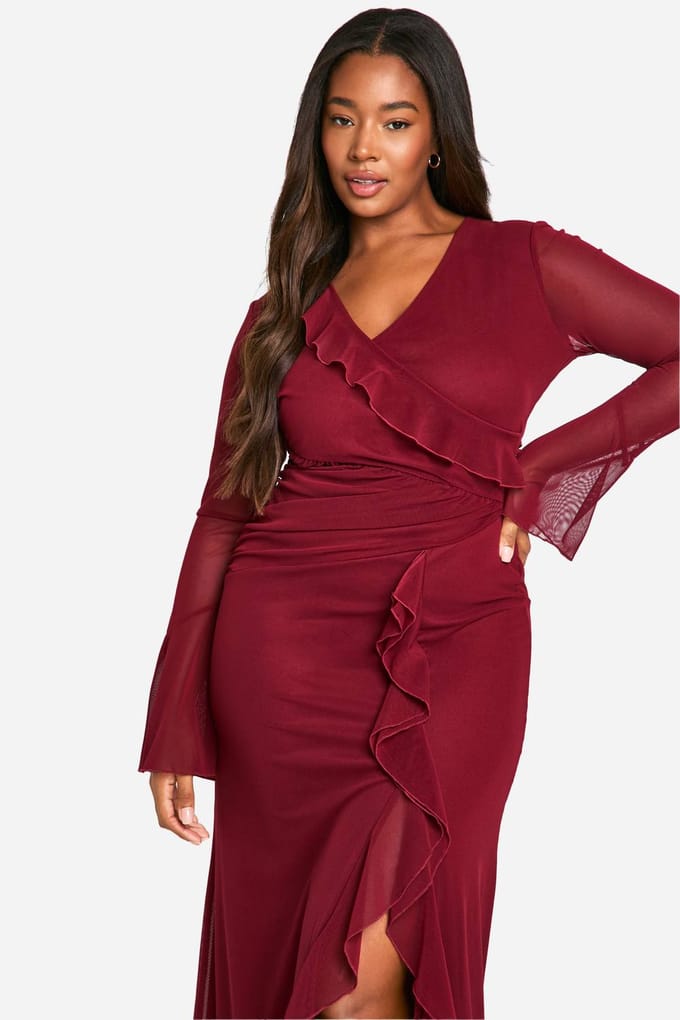 boohoo Dames Plus Ruffle Wrap Detail Maxi Jurk | Kersen | Maat: 52