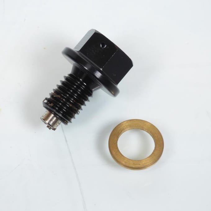 Olieaftapbout magnetisch Tecnium M10 spoed 1.50 Nieuw voor motor 50