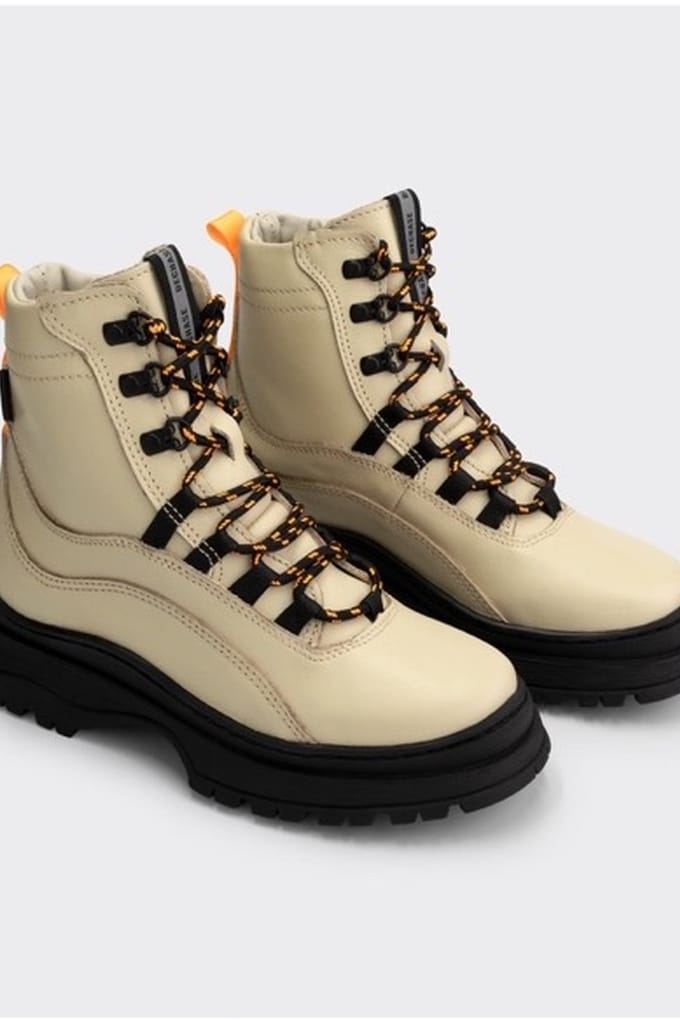 Streetwear Favourites Dechase – Konso Beige Waxy Taglia: 46 | Stivali Outlet | Donna | Marrone