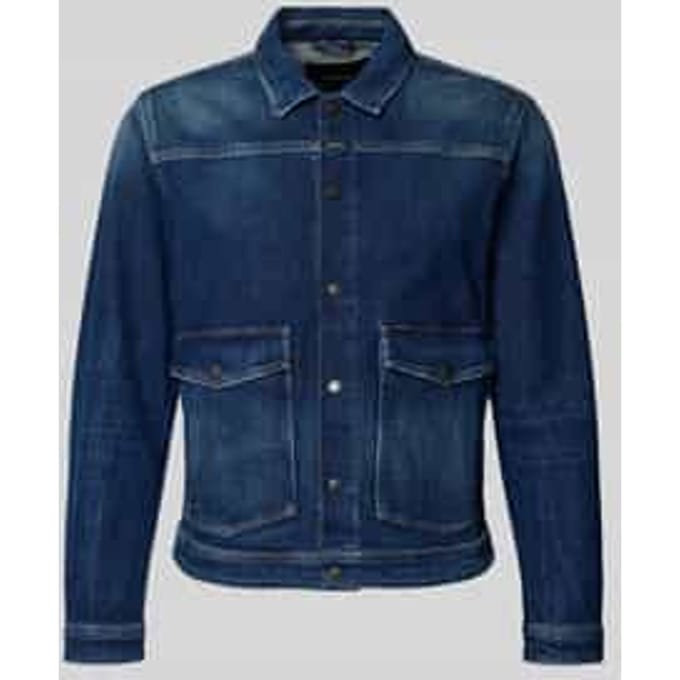 jeansjack met klepzakken en kentkraag
