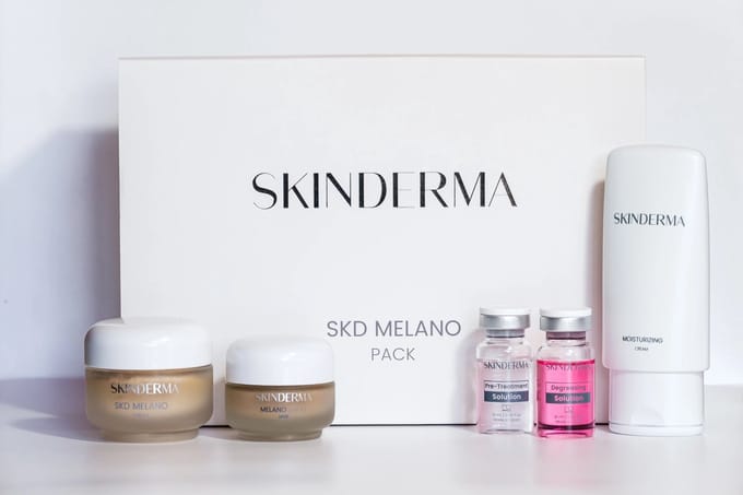 Skinderma Melano Pack / verzorgingsset tegen hyperpigmentatie behandeling 5 stuks.