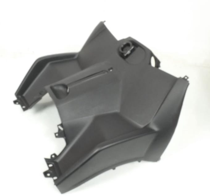 Tablier arrière pour scooter Piaggio 125 MP3 2006-09 653705000C 623071 Noir Neuf