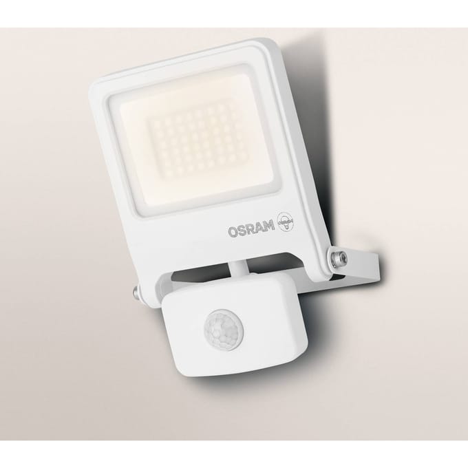 OSRAM ENDURA FLOOD PC 30W LED-schijnwerper met sensor, 3000K warm wit, 3000 lumen, IP44 witte schijnwerper IR-sensor, luxinstelling 2-1000