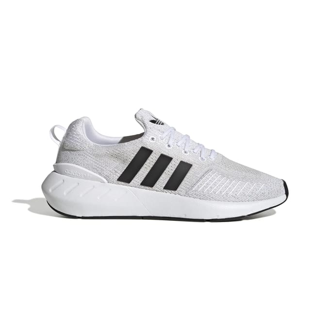 Baskets adidas Swift Run 22
