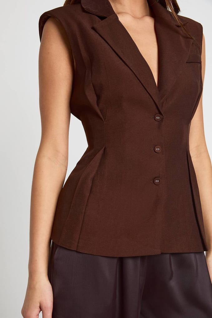 boohoo Dames Lange Getailleerde Vest met Ingekneepte Taille | Chocolate | Maat: 8