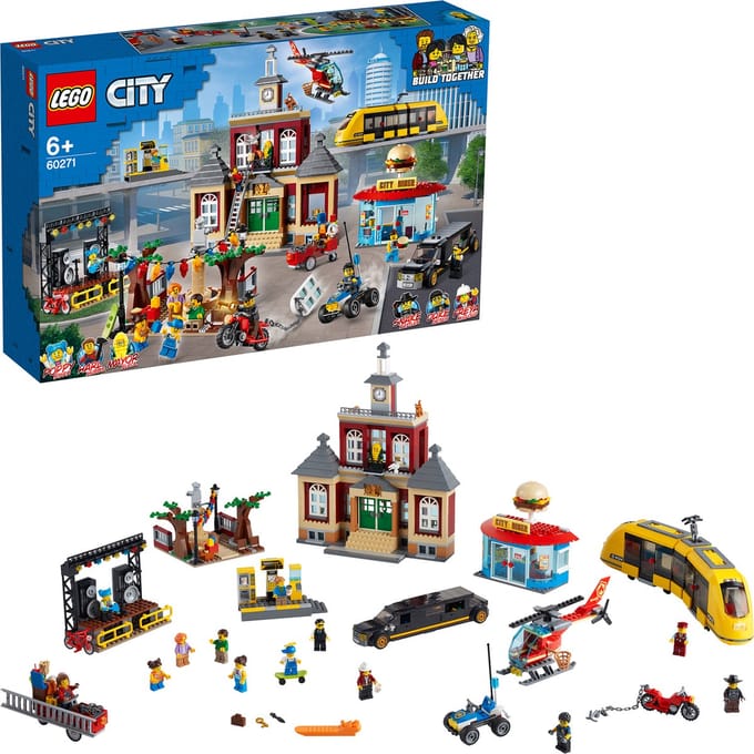 LEGO® City Marktplein 60271 speelset met een prachtig stadhuis, speelgoedlimousine, Amerikaanse diner, intercity-tramstation, 14 personages uit de LEGO City tv-serie, geweldig cadeau voor kinderen (1517 onderdelen)