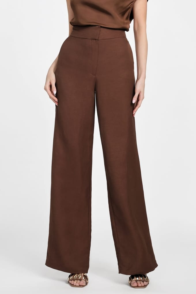 GUESS Greta Straight Pant Cioccolata Größe: 40 | Stoffhosen Outlet | Damen